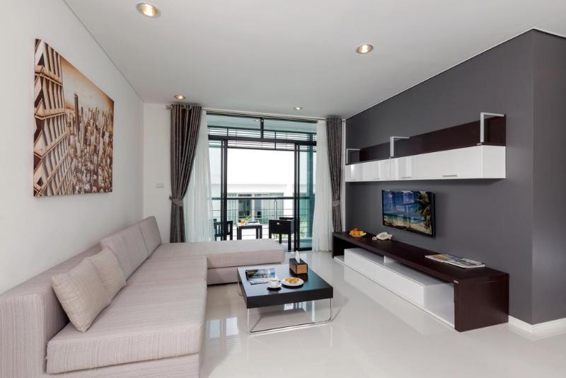 קאמאלה ביץ' The Regent Condo מראה חיצוני תמונה